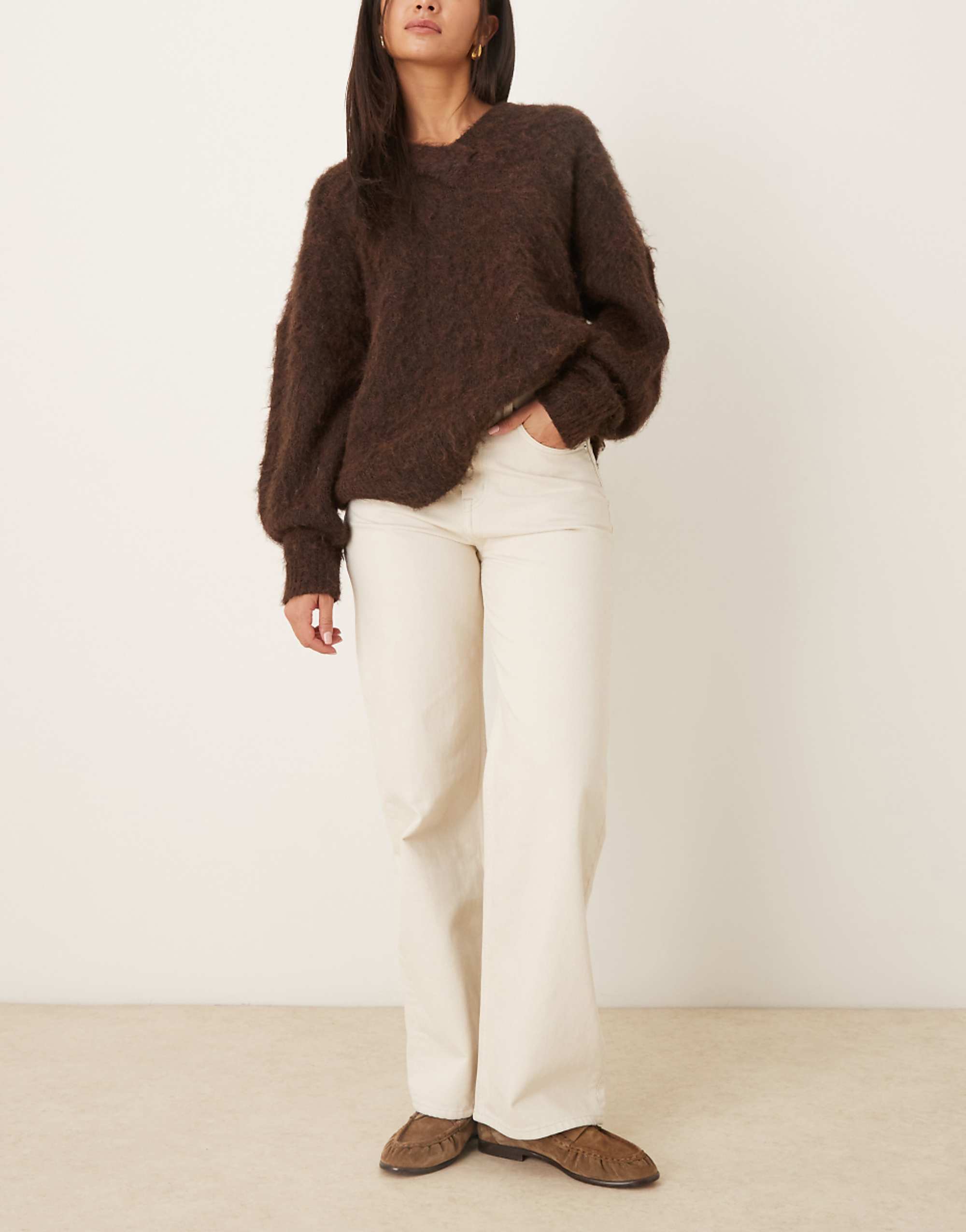 Arket Coral High Waist Relaxed Leg Jean in Off-White