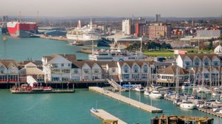 Southampton docks, Town Pier and boats