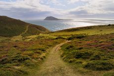 Bardsey Island from the hills above Aberdaron on the Llŷn Peninsula, North Wales.