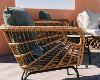 lowes origin 21 wicker outdoor chair with pillows