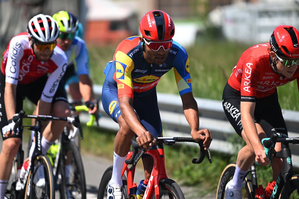 TORINO ITALY MAY 04 LR Amanuel Ghebreigzabhier of Eritrea and Team Lidl Trek and Louis Barre of France and and Team Arkea BB Hotels competes in the breakaway during the 107th Giro dItalia 2024 Stage 1 a 140km stage from Venaria Reale to Torino UCIWT on May 04 2024 in Torino Italy Photo by Dario BelingheriGetty Images