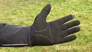 A picture of the Giro Trixter glove AX Suede synthetic palm