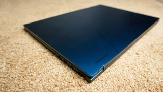 Asus Zenbook 14 OLED hands-on review unit photo