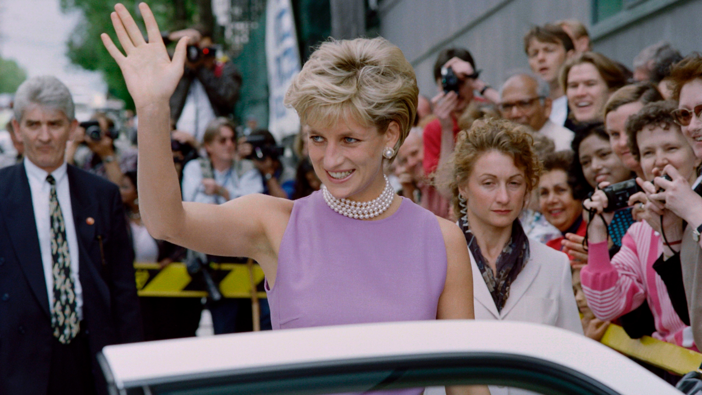 Life-size cast of Princess Diana's hand goes up for auction