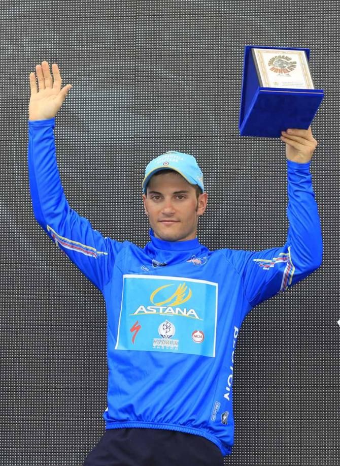 Andrea Guardini (Astana) suffered from illness but retained the blue jersey.