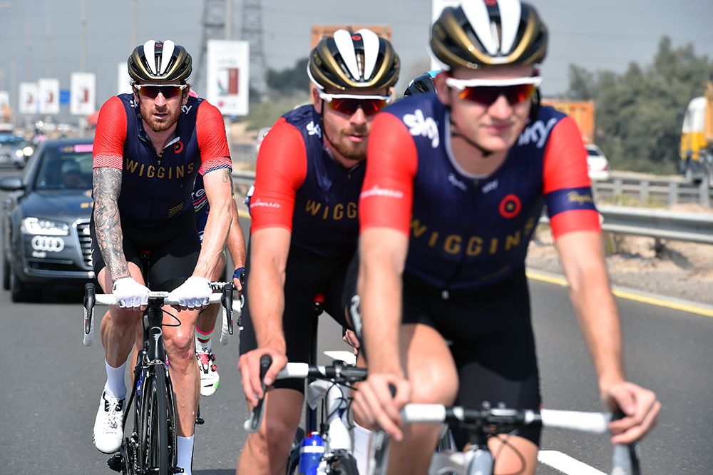 Bradley Wiggins hanging out at the back