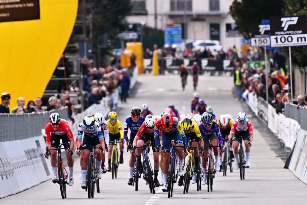 CITTIGLIO ITALY MARCH 16 A general view of Blanka Vas of Hungary and Team SD Worx Protime Elisa Balsamo of Italy and Team Lidl Trek Cat Ferguson of Great Britain and Movistar Team Marianne Vos of Netherlands and Team Visma Lease a Bike Demi Vollering of Netherlands and Team FDJ SUEZ Puck Pieterse of Netherlands and Team FenixDeceuninck Pfeiffer Georgi of Great Britain and Team Picnic PostNL sprint at finish line during the 26th Trofeo Alfredo BindaComune di Cittiglio 2025 Womens Elite a 152km one day race from Luino to Cittiglio UCIWWT on March 16 2025 in Cittiglio Italy Photo by Luc ClaessenGetty Images