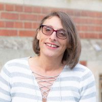 Naomi MacKay's avatar