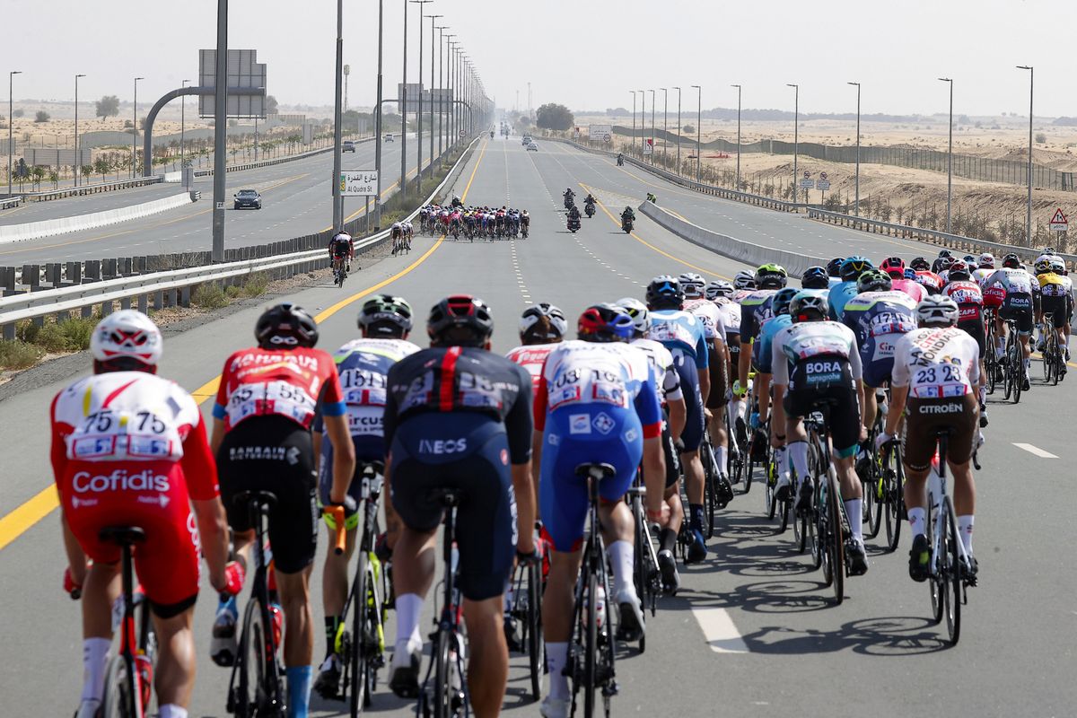 UAE Tour 2021 3rd Edition 6th stage Deira Island Palm Jumeirah 165 km 26022021 Scenery Echelon photo Luca BettiniBettiniPhoto2021