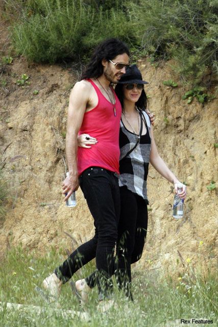 Katy Perry says Russell Brand is a &#039;bridezilla&#039; - Wedding plans, fiancee, engaged - News - Marie Claire