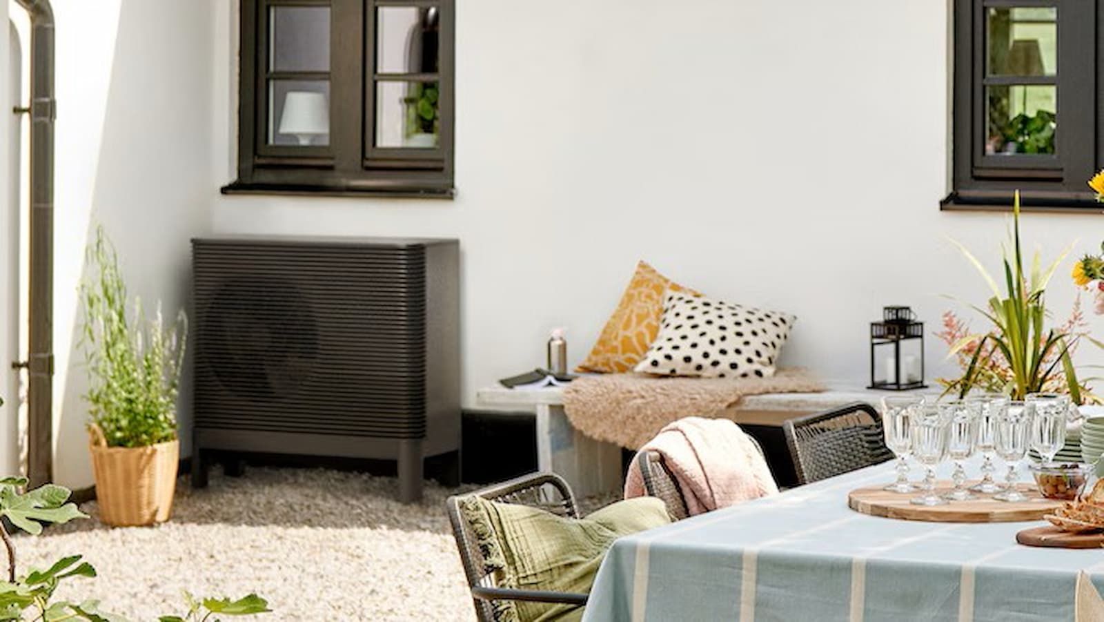 IKEA adds solar panels and heat pumps to UK range