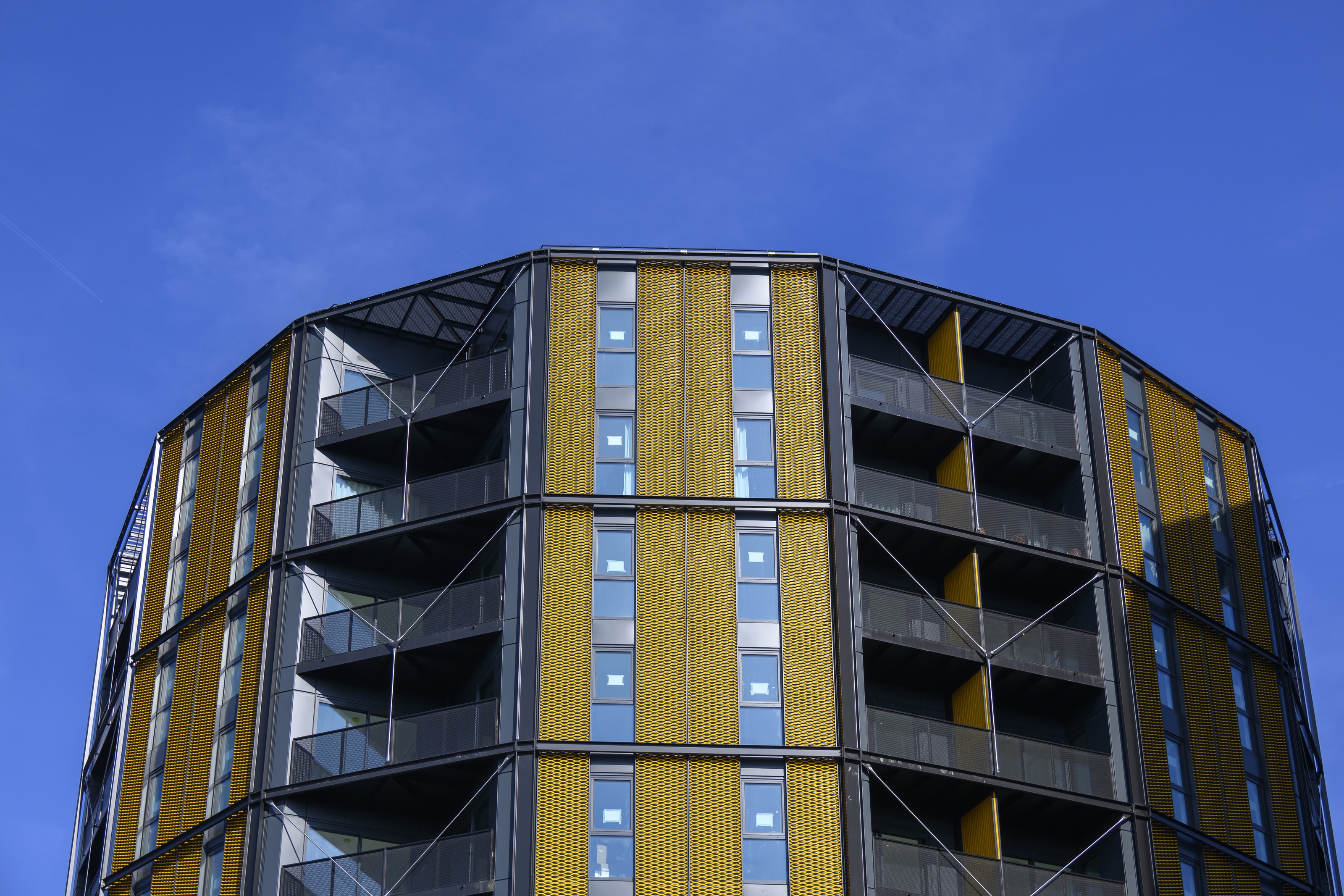 views of the Regent&#039;s View development in east london, round structure