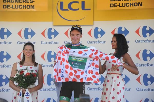 Thomas Voecker (Europcar) puts on the polka dot jersey