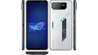 Asus ROG Phone 6 forfra og bagfra på en hvid baggrund