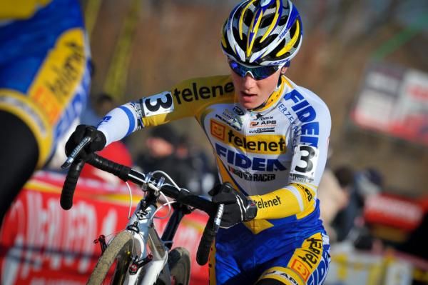 Pavla Havlikova (Telenet-Fidea) would secure a podium finish.