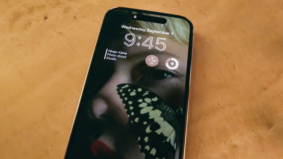 Iphone 14 Pro Always On Display What It Is And How It Works Tom S Guide Iphone 14 Pro Always On Display What It Is And How It Works Tom S Guide