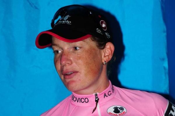 Kirsten Wild (Cervelo Test Team) took the first maglia rosa of the 2009 Giro Donne