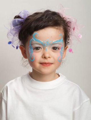 Butterfly face painting: step 3