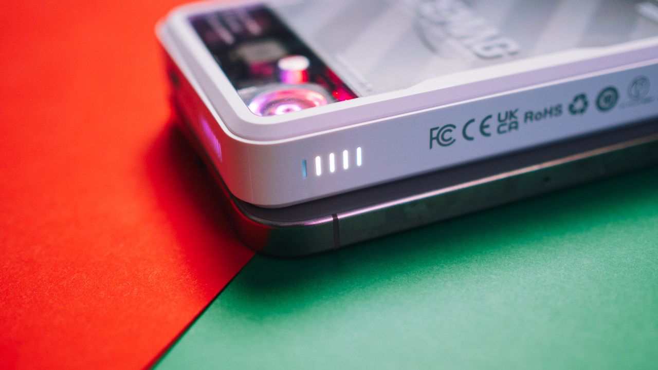 Sharge ICEMAG magnetic power bank review