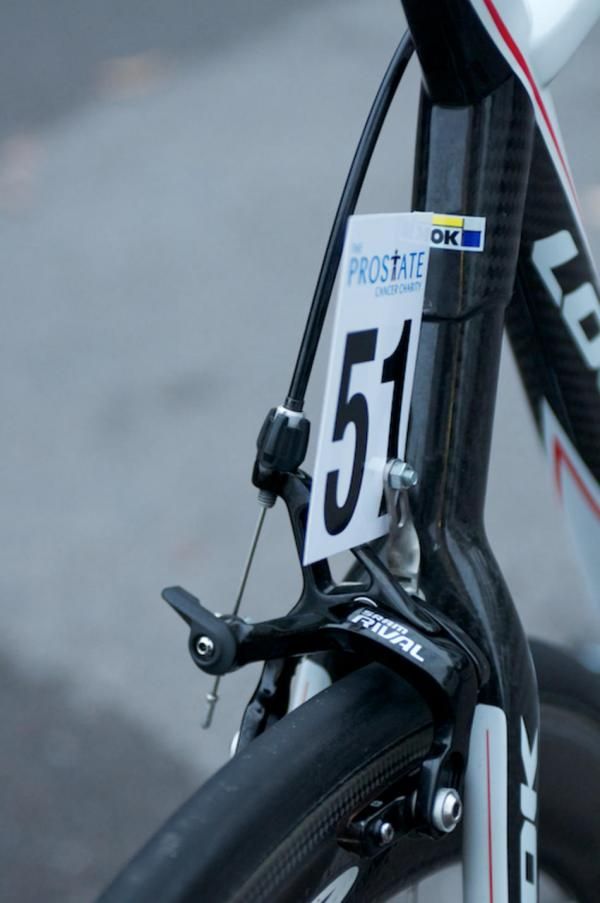 Wishbone seatstay carries a SRAM Rival brake calliper for extra stiffness.