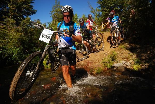 A Team Coyotes Elite rider