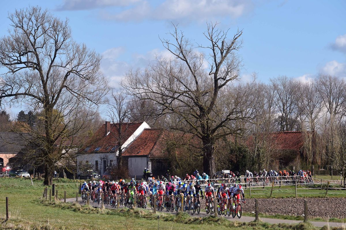 The peloton during stage one