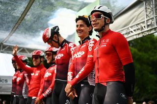 Arnaud De Lie (r) and Lotto teammates before the 2025 Brussels Cycling Classic