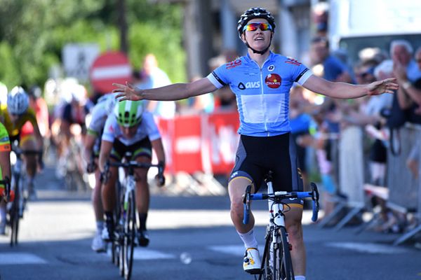 Jolien D'hoore (Wiggle High 5) wins BeNe Ladies Tour
