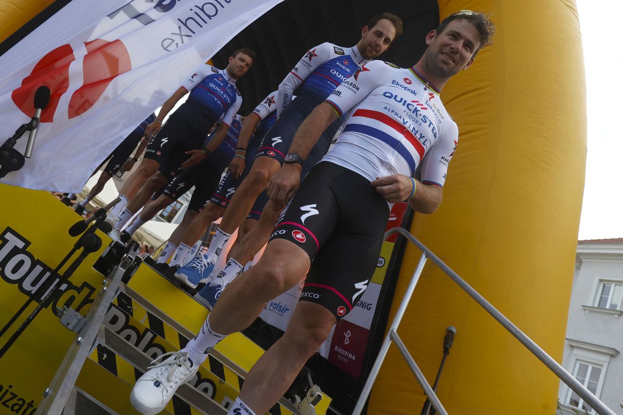Tour de Pologne 2022 79th Edition Team presentation 29072022 Mark Cavendish GBR QuickStep Alpha Vinyl Team photo Ivan BenedettoSprintCyclingAgency2022
