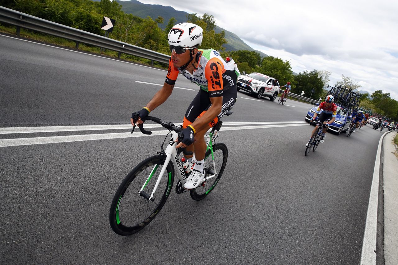 Mirco Maestri (Bardiani-CSF) makes his way back to the peloton