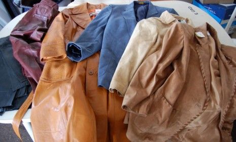 An elderly Illinois man is devastated after he accidentally left $13,000 in the pocket of an old suit that he donated to Goodwill.