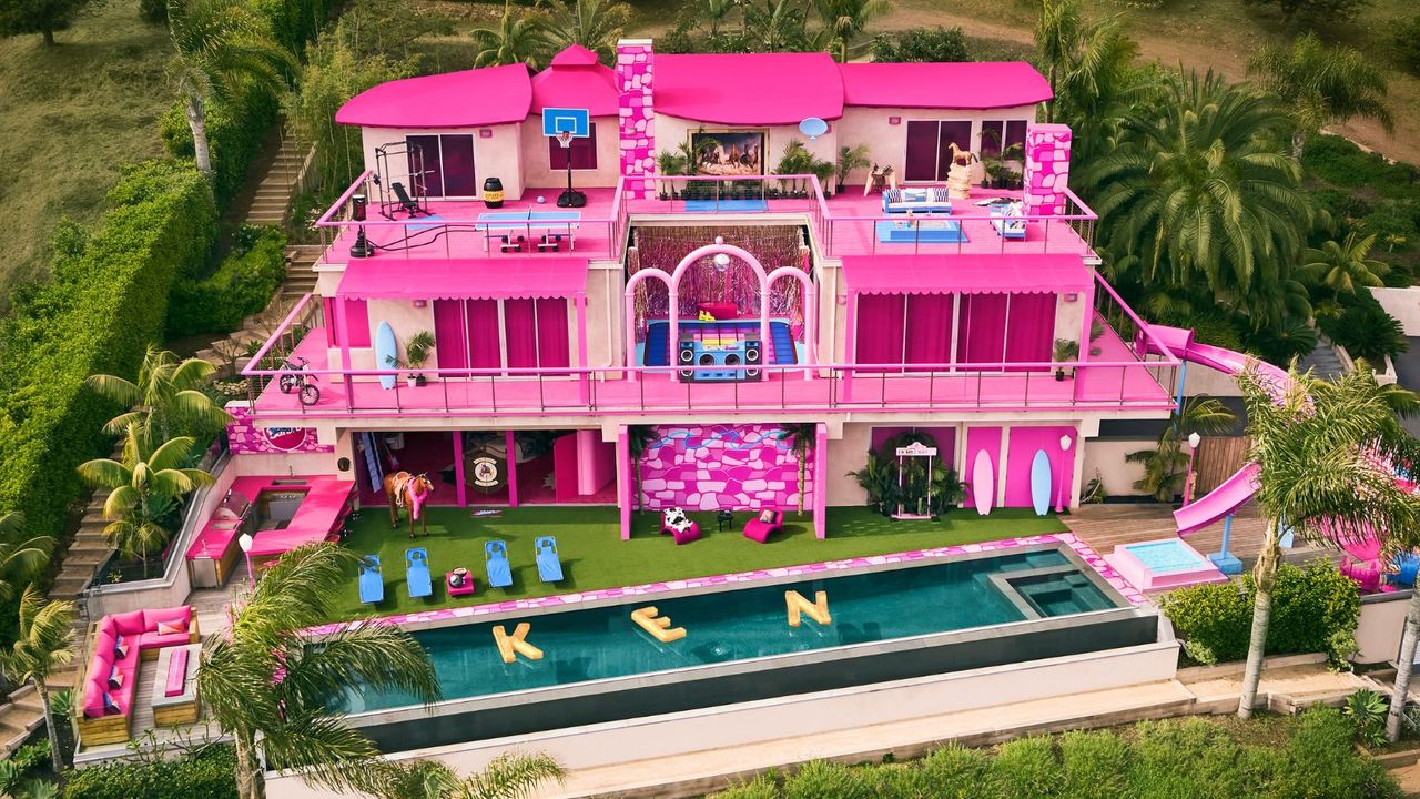 Barbie Dreamhouse mansion, pink exterior, pool