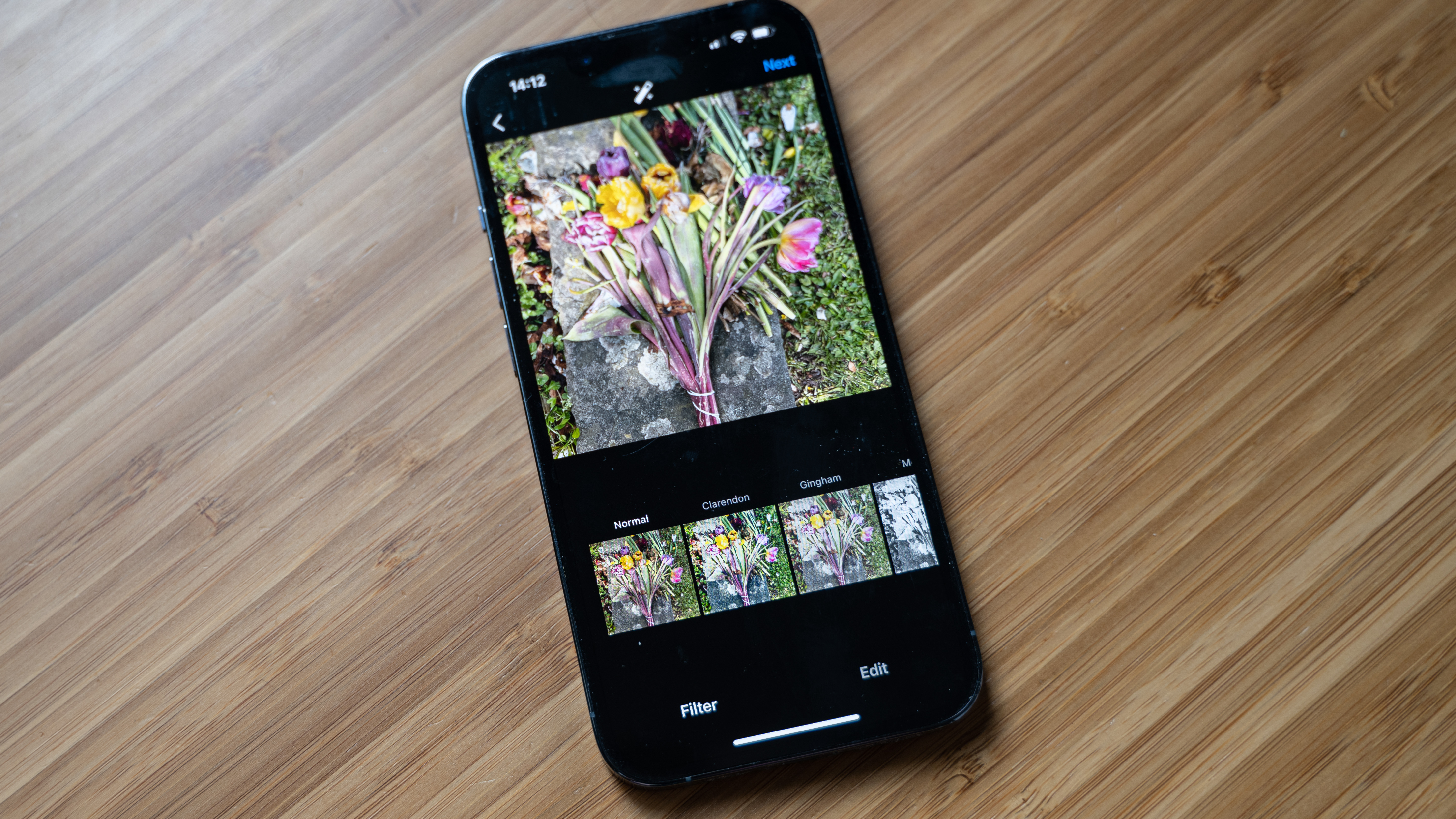 How to use Instagram filters