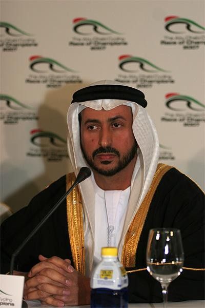 Ambassador to Spain H.E. Sultan M. Al-Qortasi Al-Noaimi was there and looked the part.