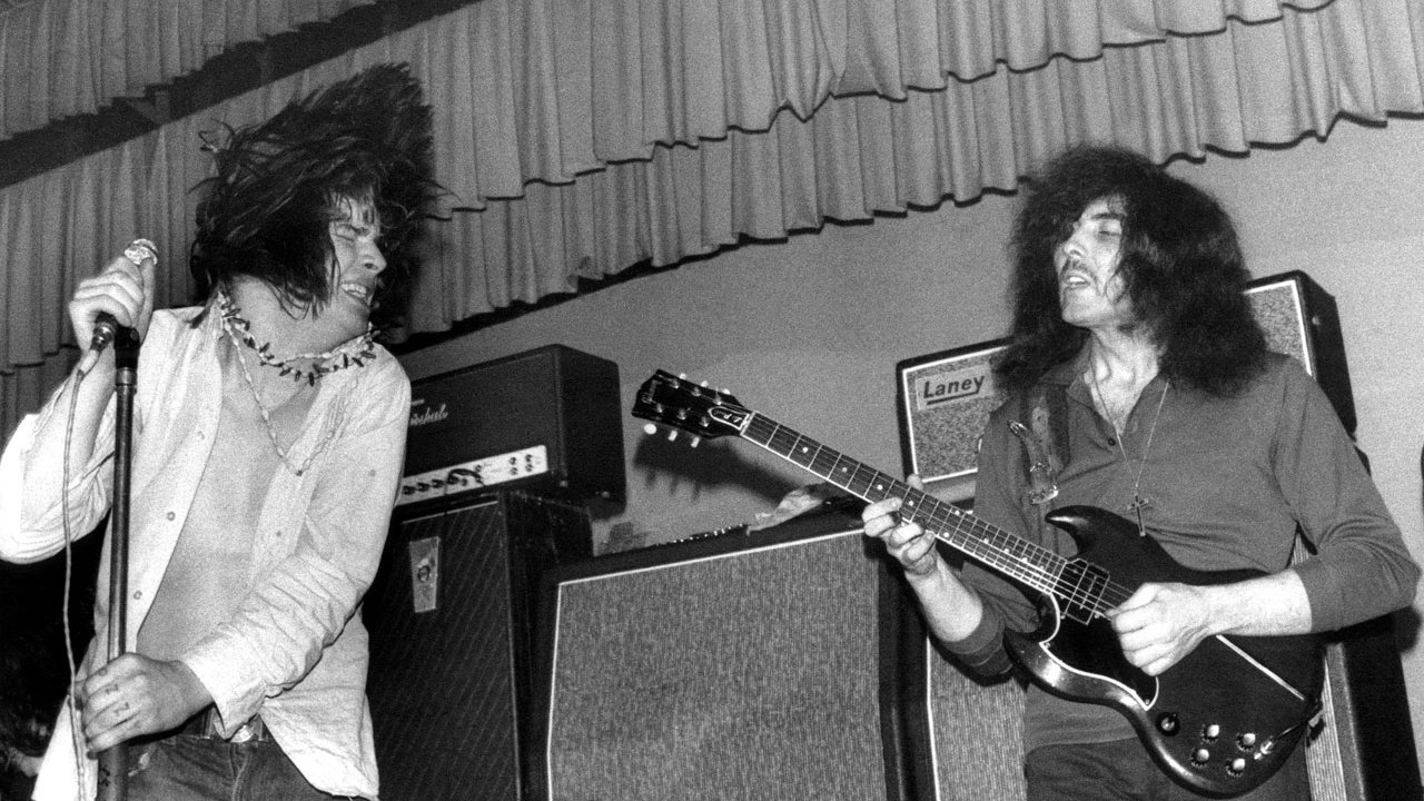 Ozzy Osbourne and Tony Iommi performing live as Earth, 1968