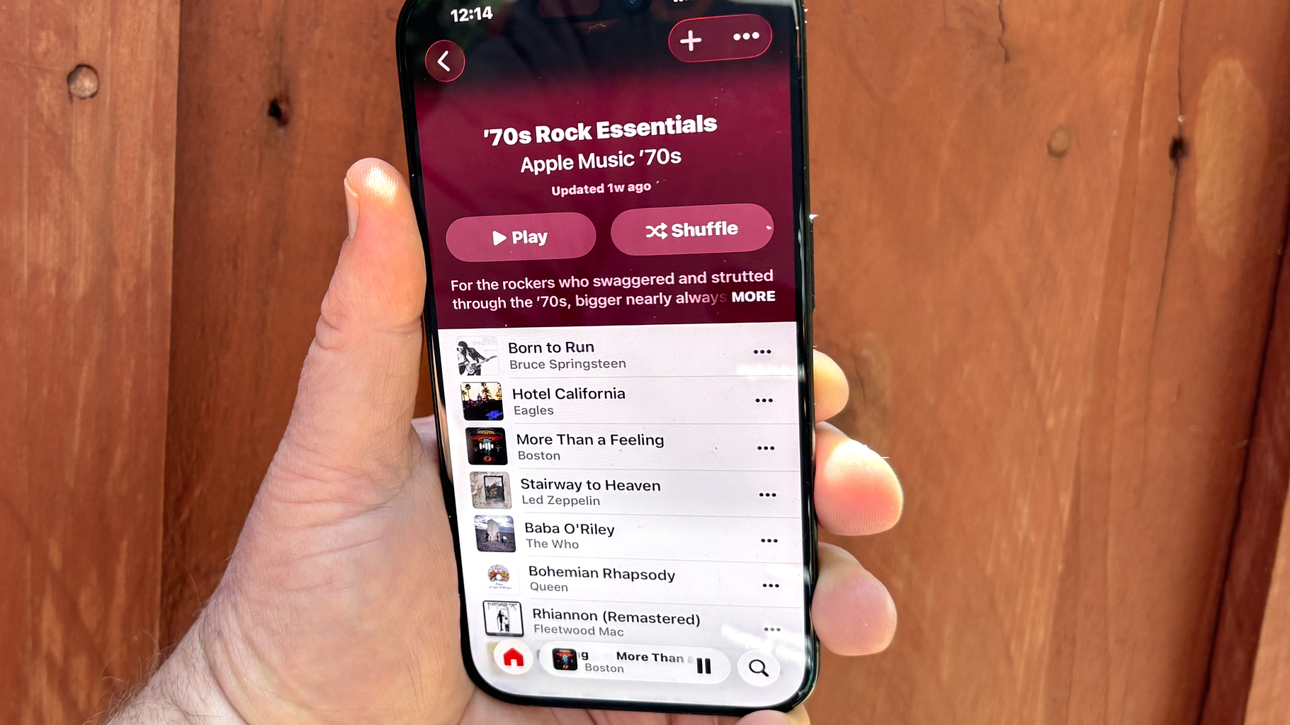 Automix in a playlist in Apple Music with iOS 26
