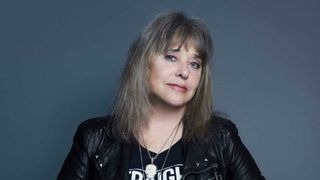 Suzi Quatro studio portrait
