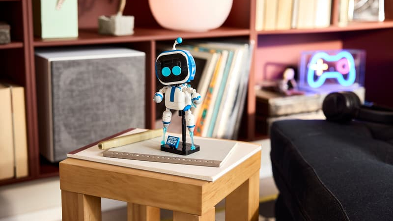 Lego Astro Bot