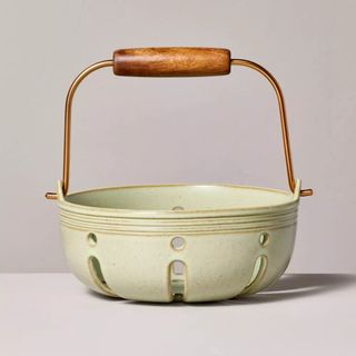 Stoneware Berry Bowl with Carrying Handle Green 