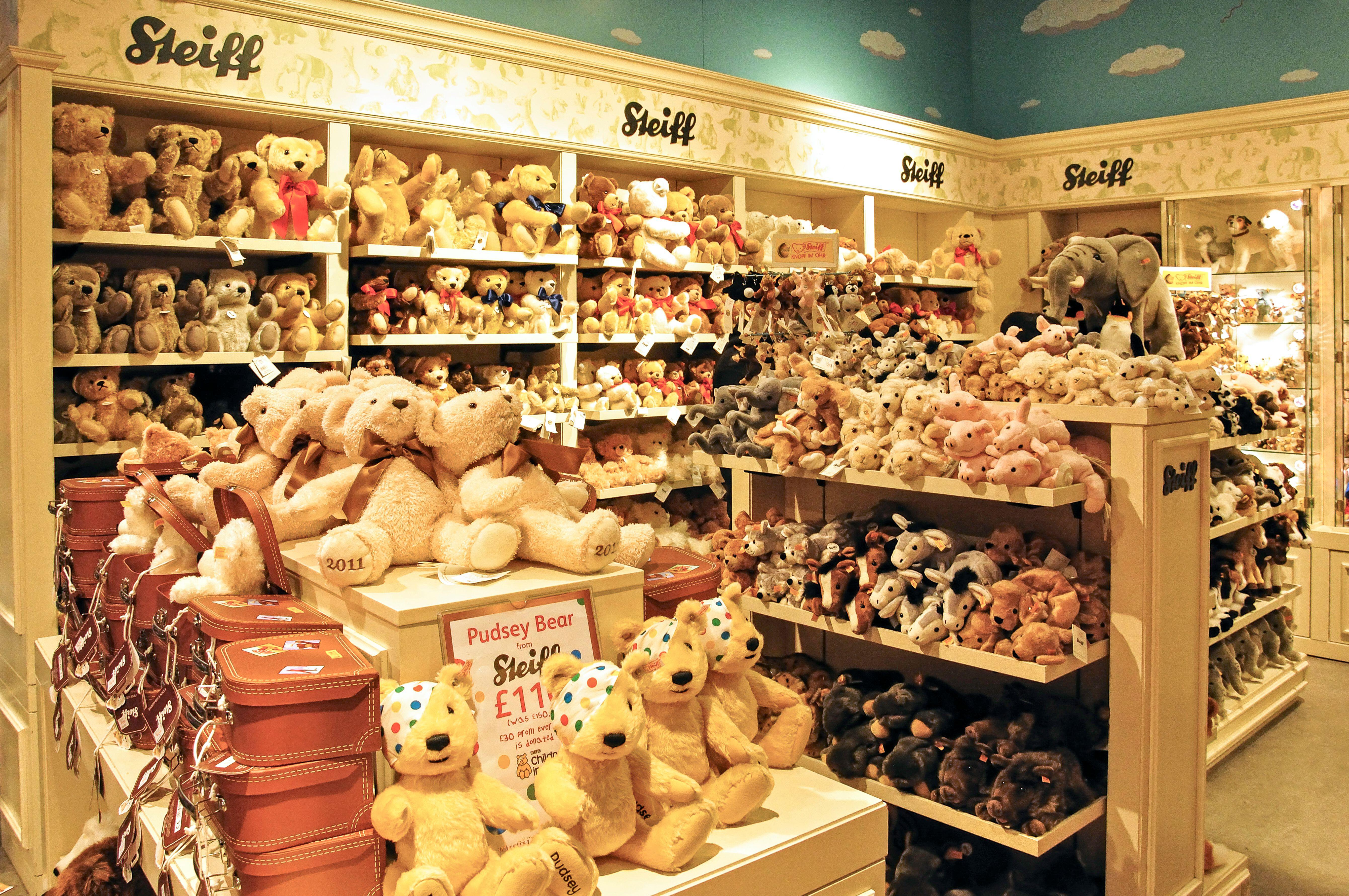 Steiff Bear soft toys in Hamley's Toy Store, Regent Street, West End, City of Westminster, Greater London, England, United Kingdom