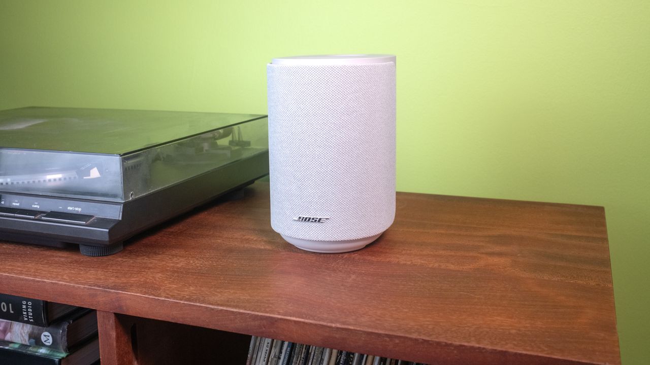 Bose Lifestyle Ultra Speaker next to turntable