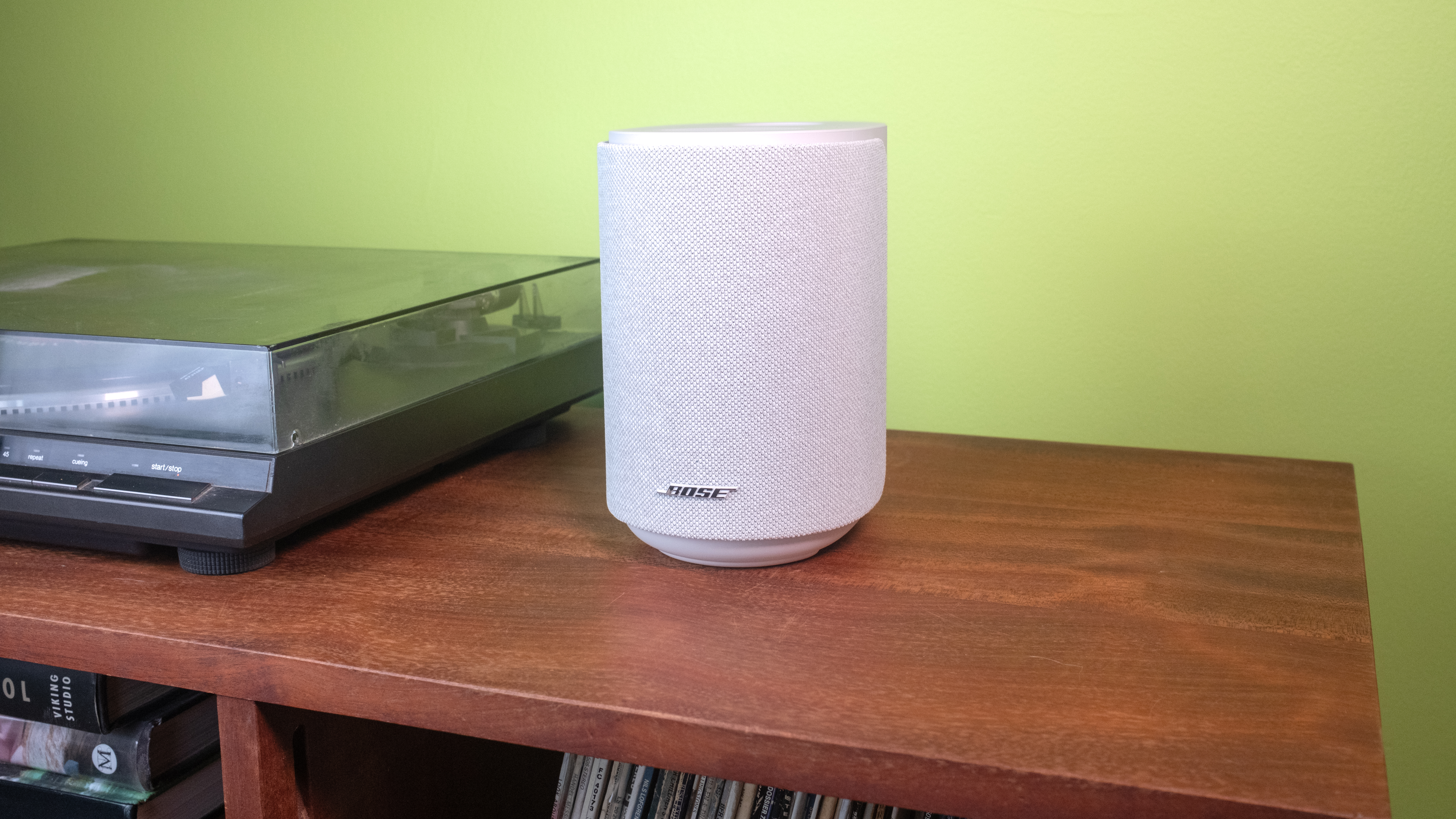 Bose Lifestyle Ultra Speaker next to turntable