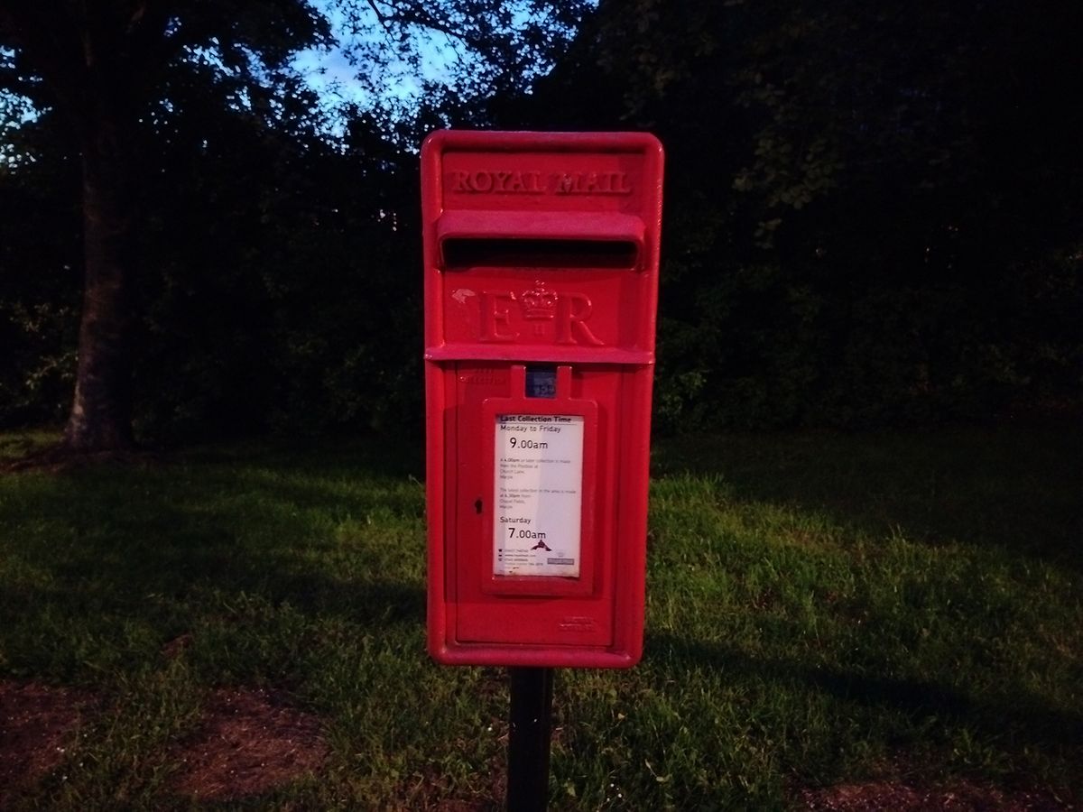 Realme 9 camera sample showing a letter box