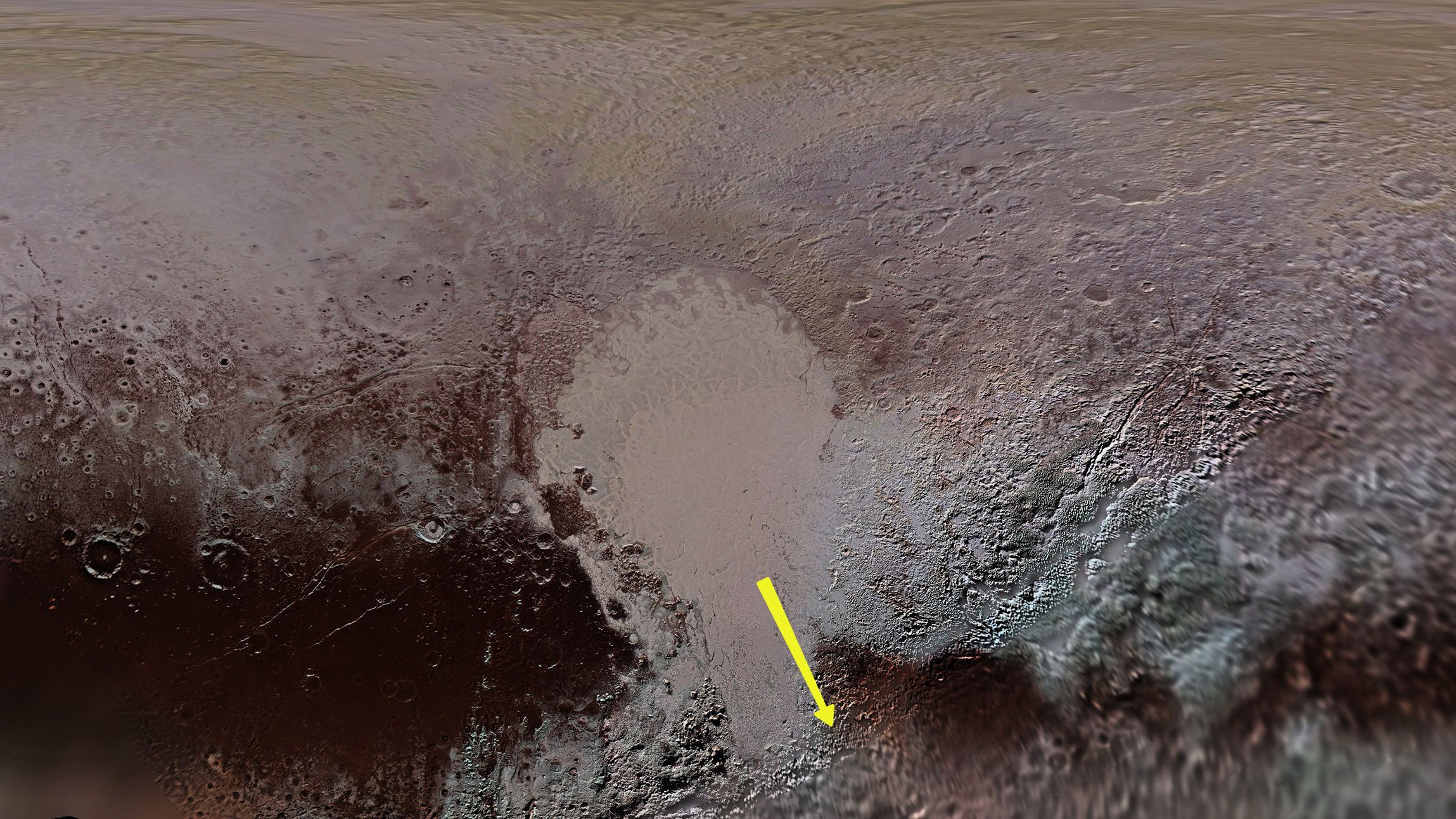 Photo: space.com The yellow arrow shows the trajectory of New Horizons over the surface of Pluto