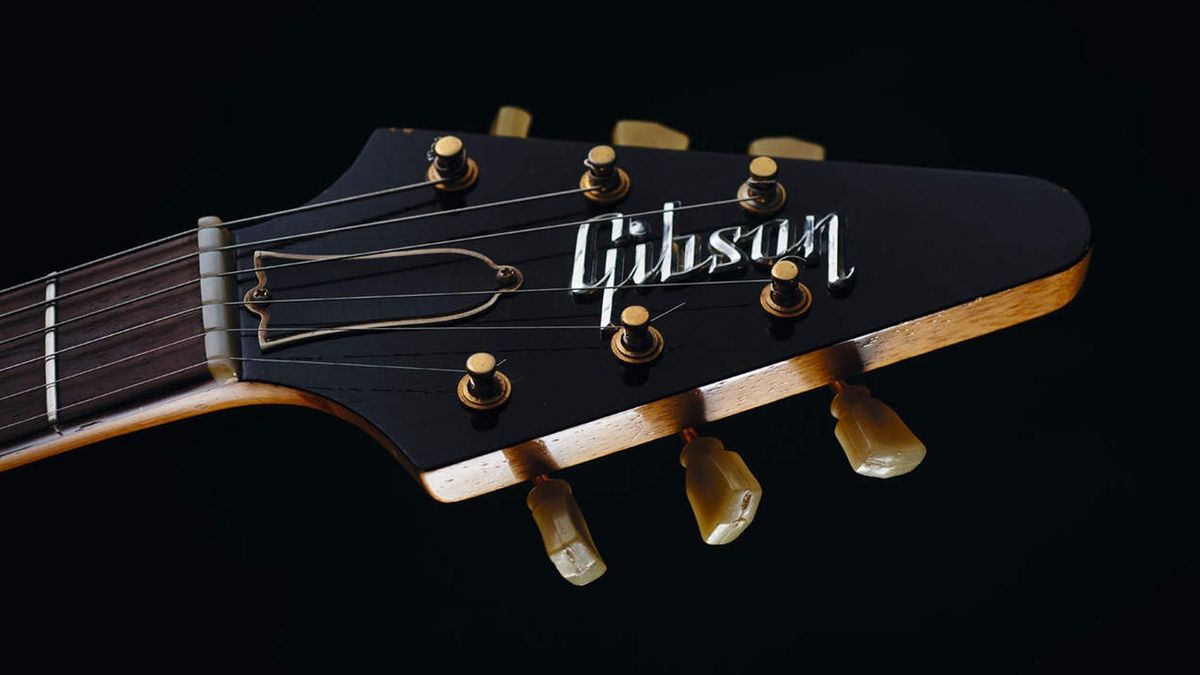 Gibson Alleges Dean Is In Contempt Of Court For Continuing To Advertise Its V And Z Series 