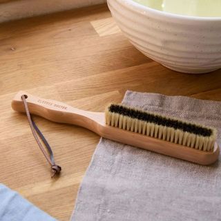 Clothes Doctor NATURAL BRISTLE CLOTHES BRUSH