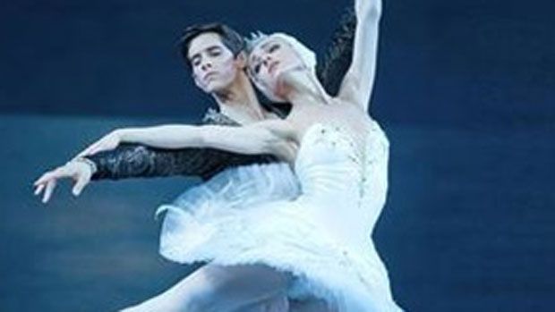 The Mariinsky Ballet&amp;#039;s production of Swan Lake