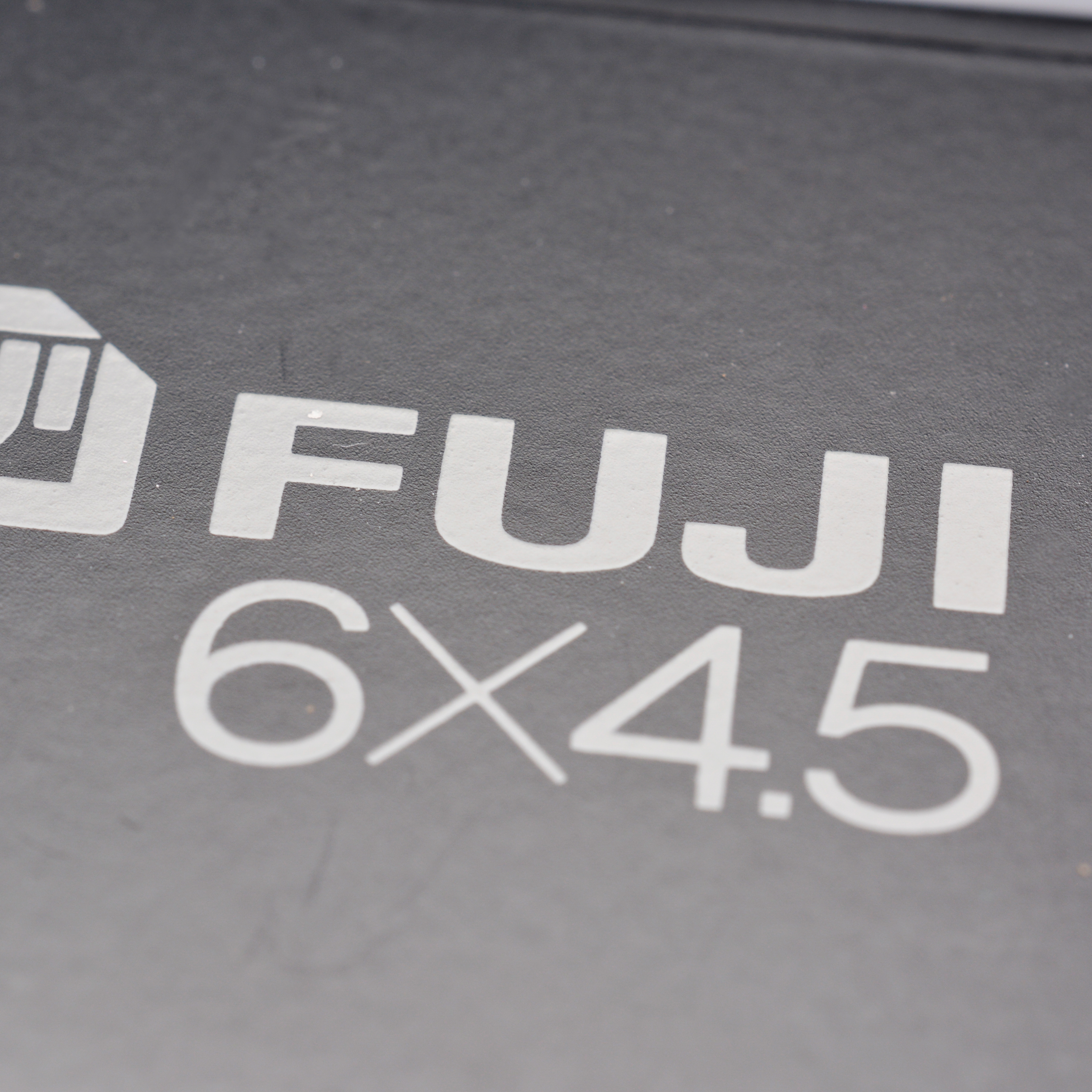 Fujifilm GS645S Professional camera