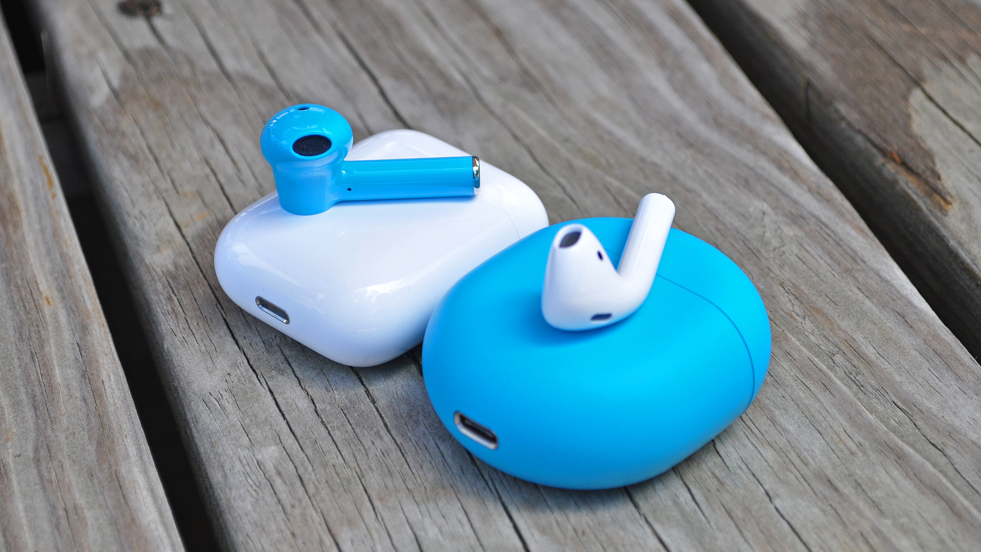 OnePlus Buds vs Apple AirPods