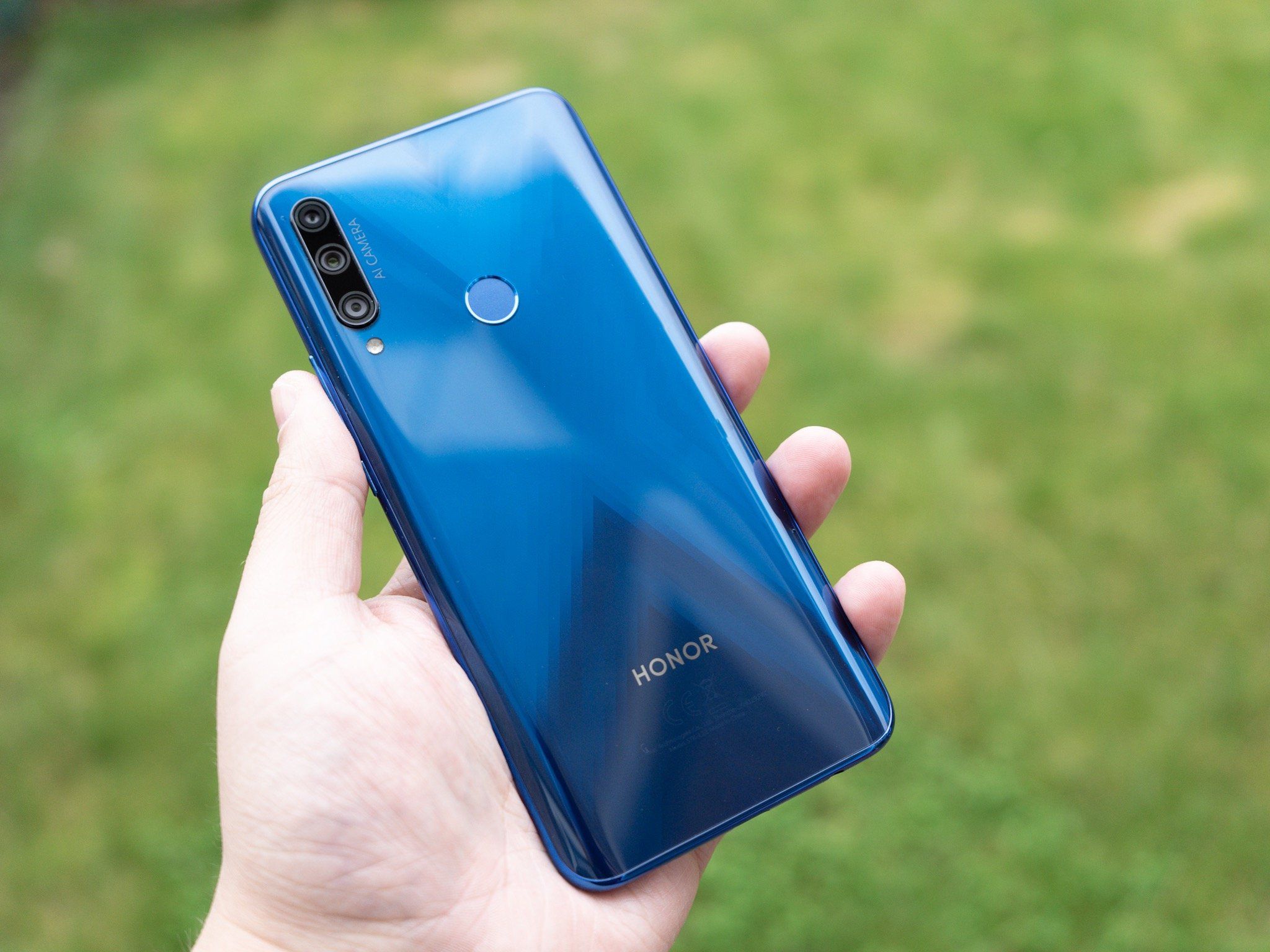 huawei honor  9x　商品説明必読 r7D8RjvSXKgwyTEVR7U7ZM-2048-80.jpg